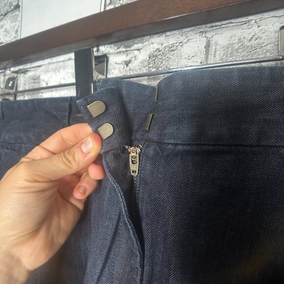 EUC Ann Taylor LOFT " The Riviera Short" Size 12 - Picture 3 of 13